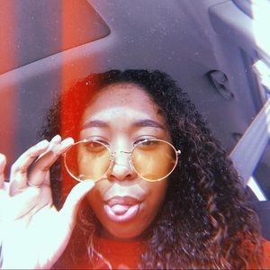 Meet your Posher, Natalie